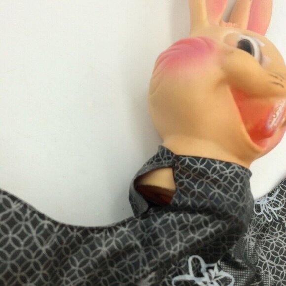 Vintage 60s Warner Bros Rubber Bugs Bunny Puppets Plastic Seven Arts Lot 2 - Picture 3 of 10
